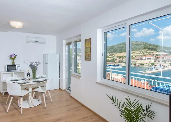 Beach Apartment Marina