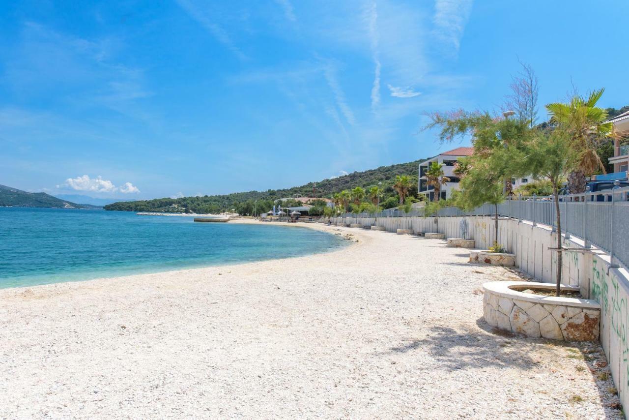 Apartment Beach Apartment Marina